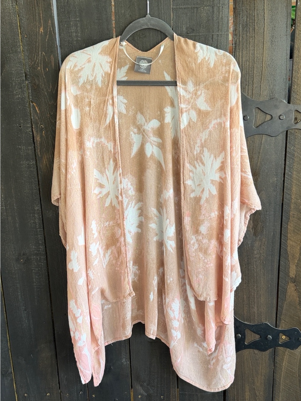 Vince Camuto Light Peach/ Beige Floral Kimono Cover-Up One size